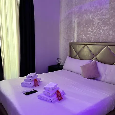 ゲストハウス Relaise Luxury Sistina ローマ